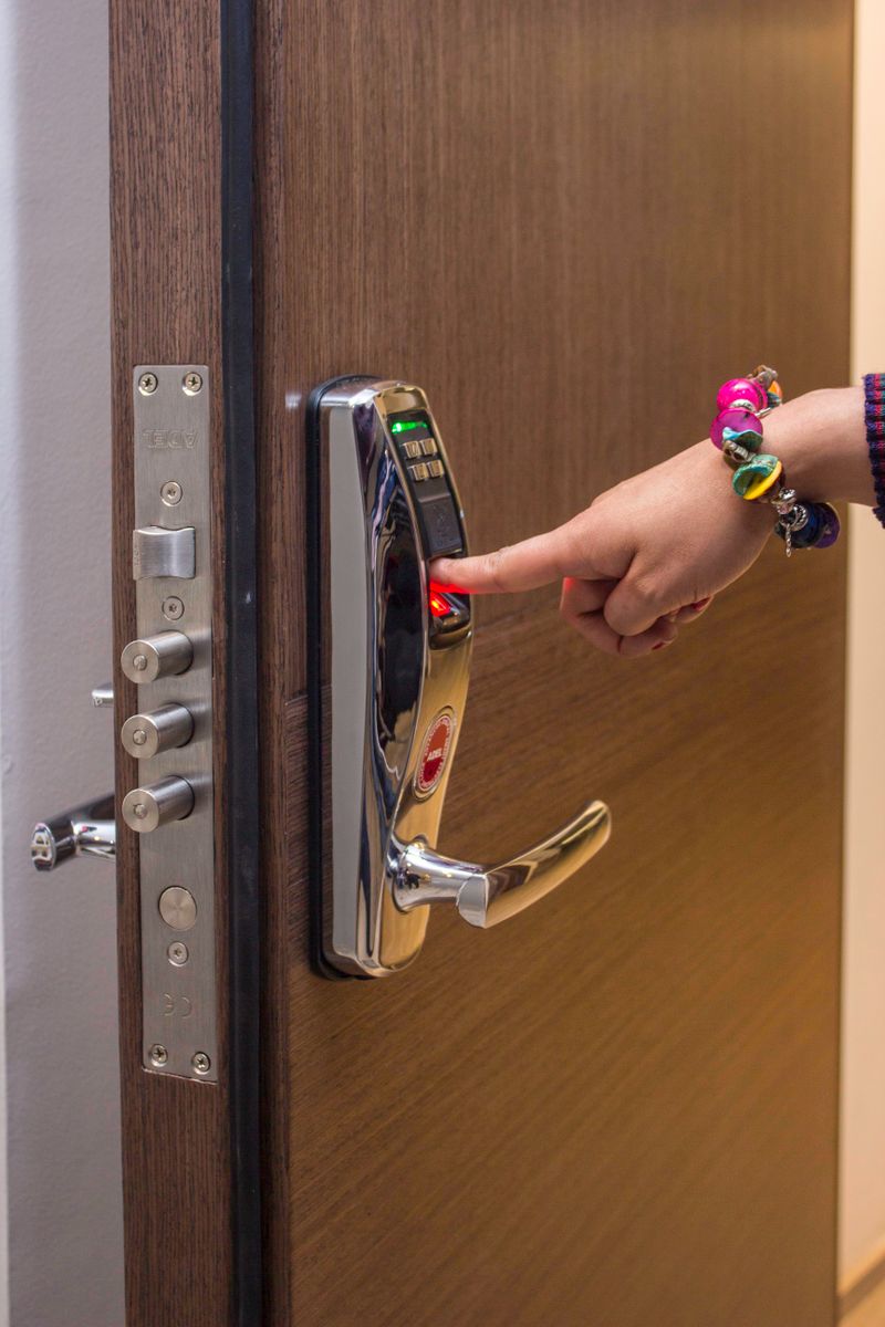 Aqara U200 Review: The HomeKit Lock That Doesn't Need a Hub
